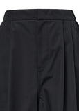 TWO TUCK WIDE SHORTS - BLACK
